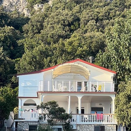 Azzure Apartment Ulcinj Ngoại thất bức ảnh
