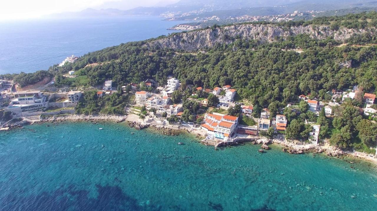 Azzure Apartment Ulcinj Ngoại thất bức ảnh
