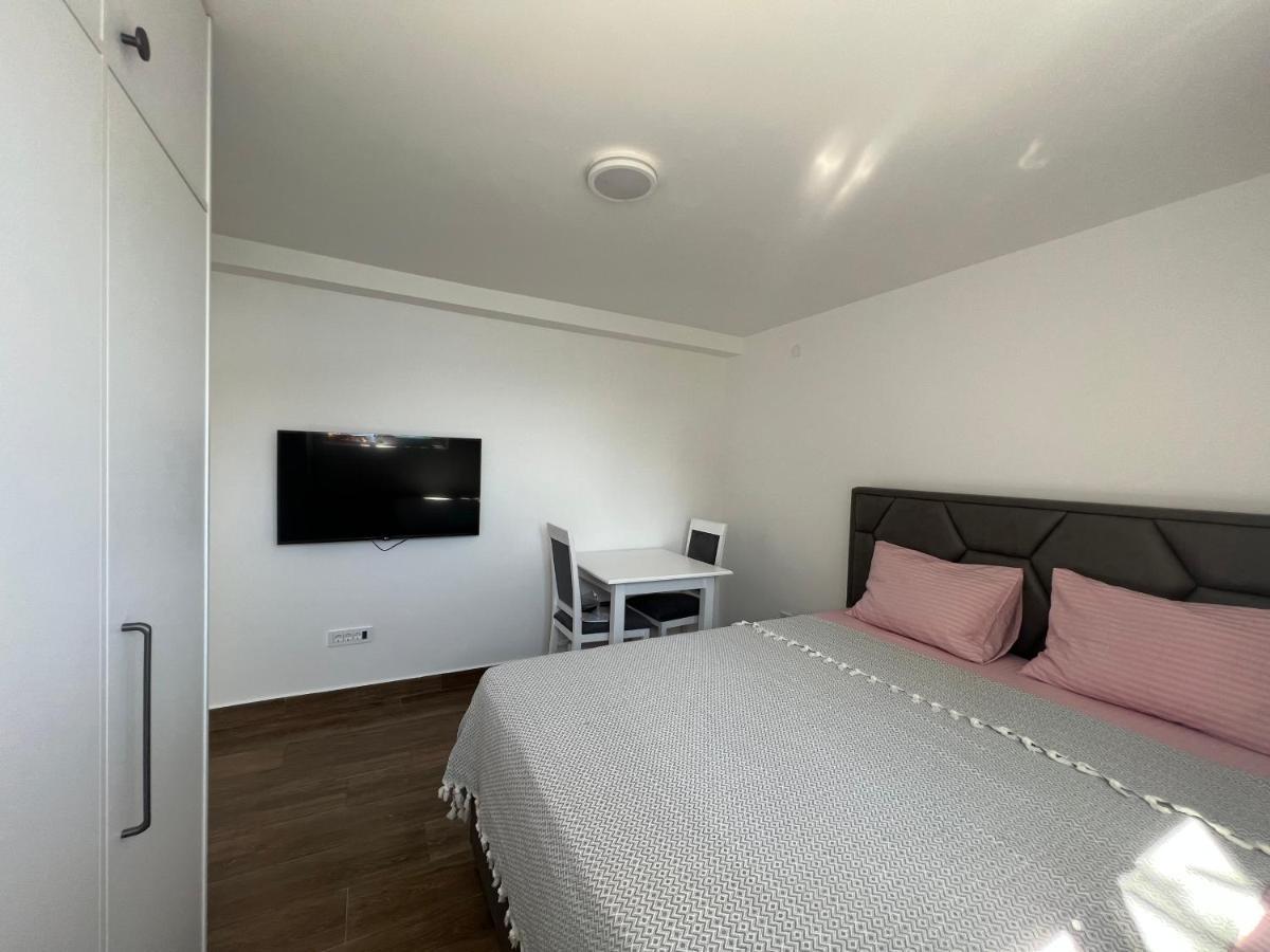 Azzure Apartment Ulcinj Ngoại thất bức ảnh