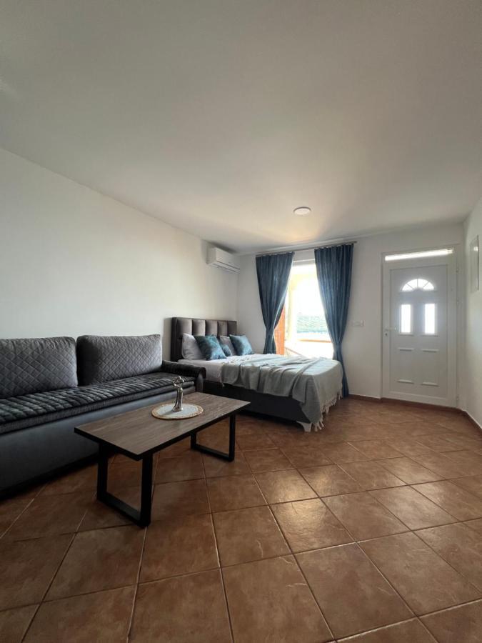 Azzure Apartment Ulcinj Ngoại thất bức ảnh